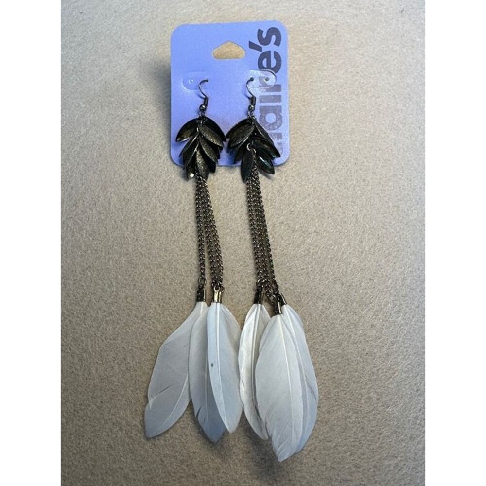 Claire's Black Leaf Chain Dangle Earrings with White Feather Drop NWT New Gift